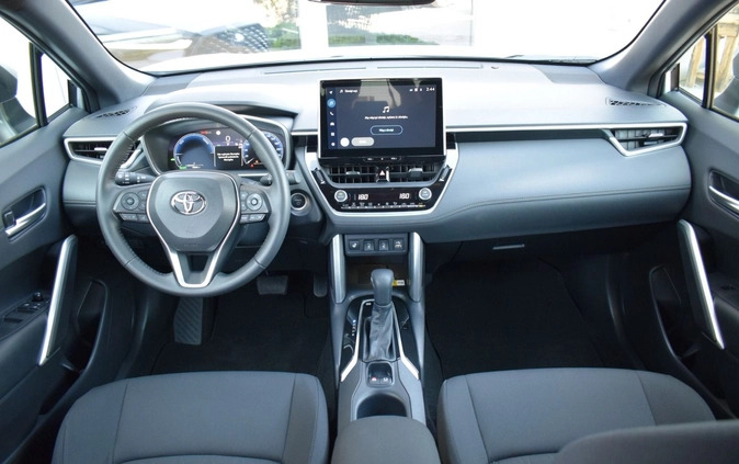 Toyota Corolla Cross cena 149900 przebieg: 18867, rok produkcji 2022 z Raszków małe 191